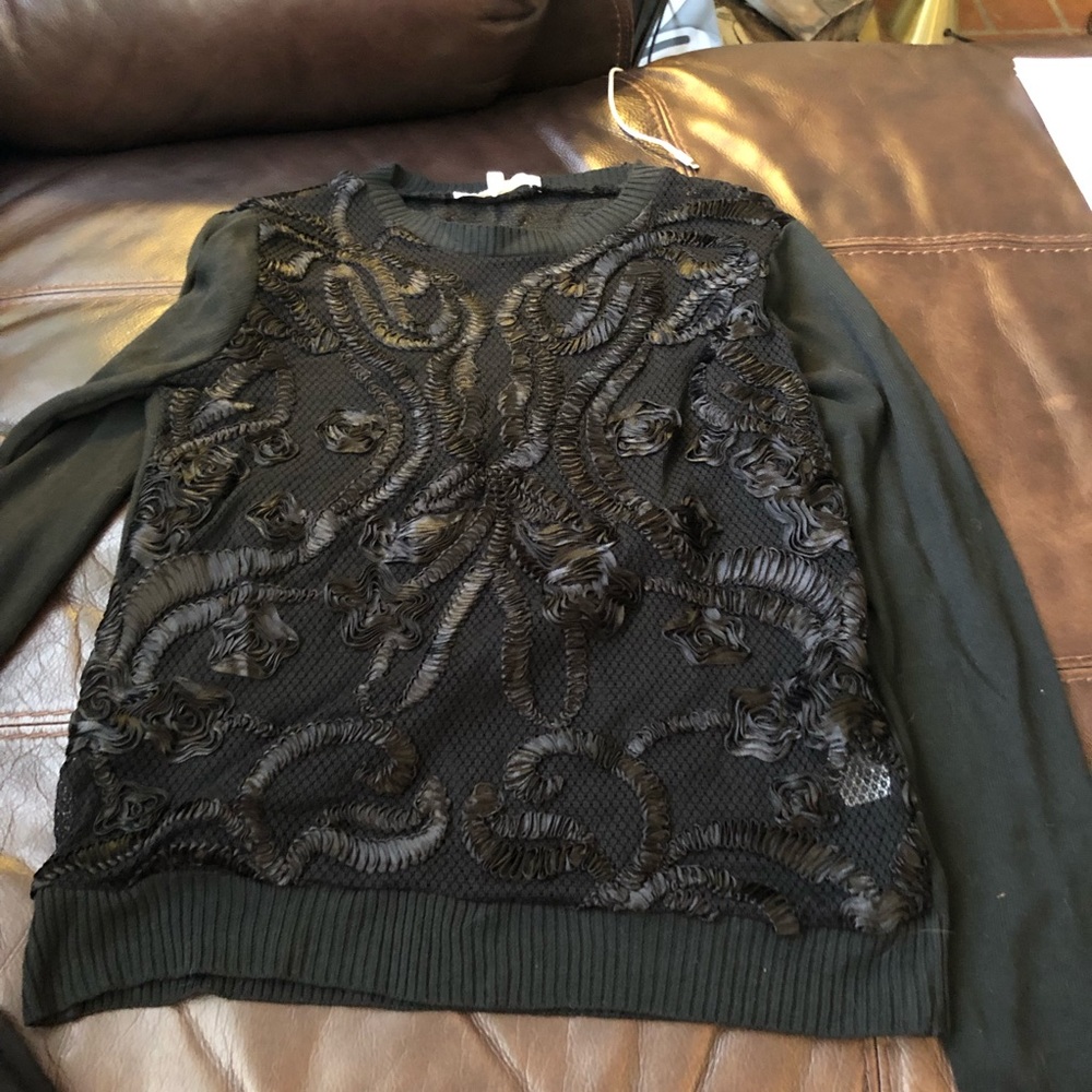 HP! ENDLESS ROSE BLACK MILLENNIUM BLOUSE - Picture 3 of 8